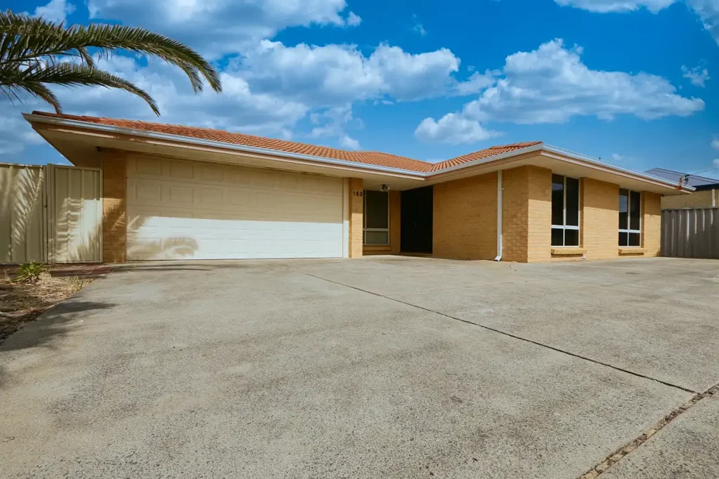 Great Size Family Home in a Convenient Location