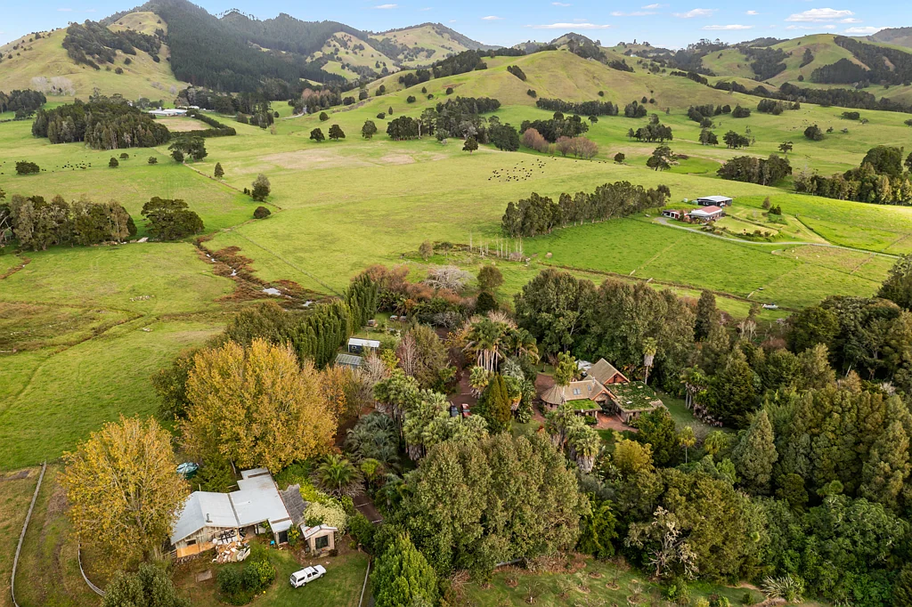 Maungakaramea 3غرفة نوم A rustic yet sophisticated haven- Act now