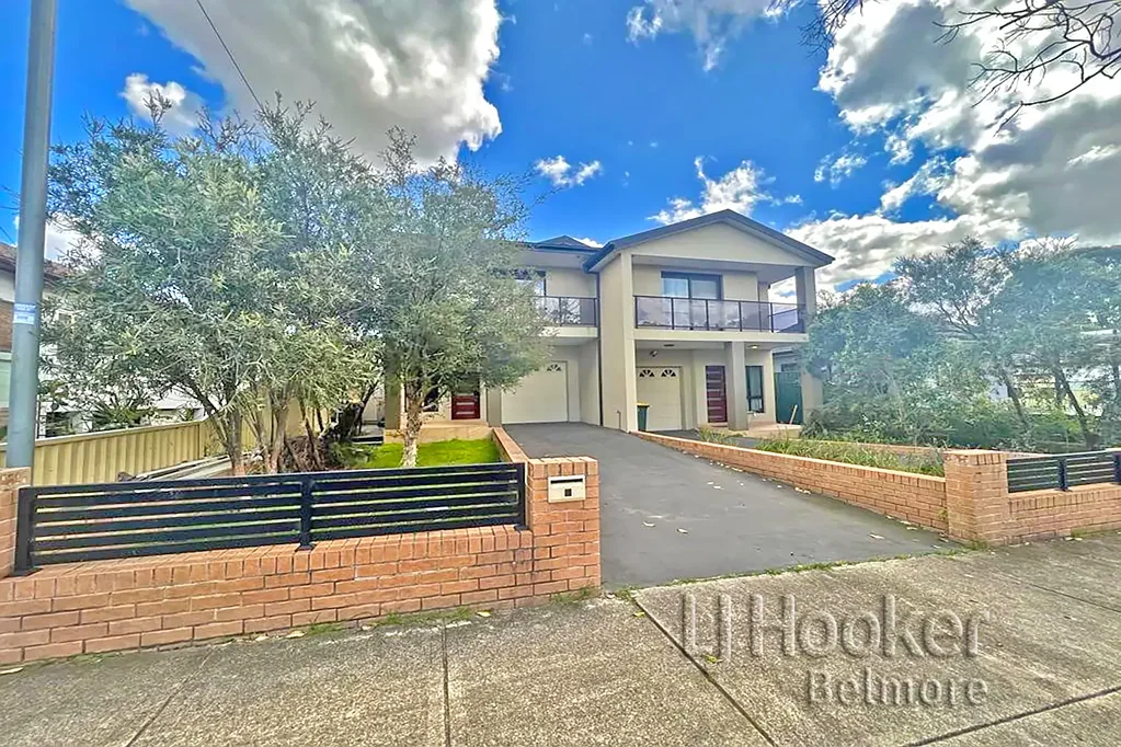 Modern 4 bedroom Duplex