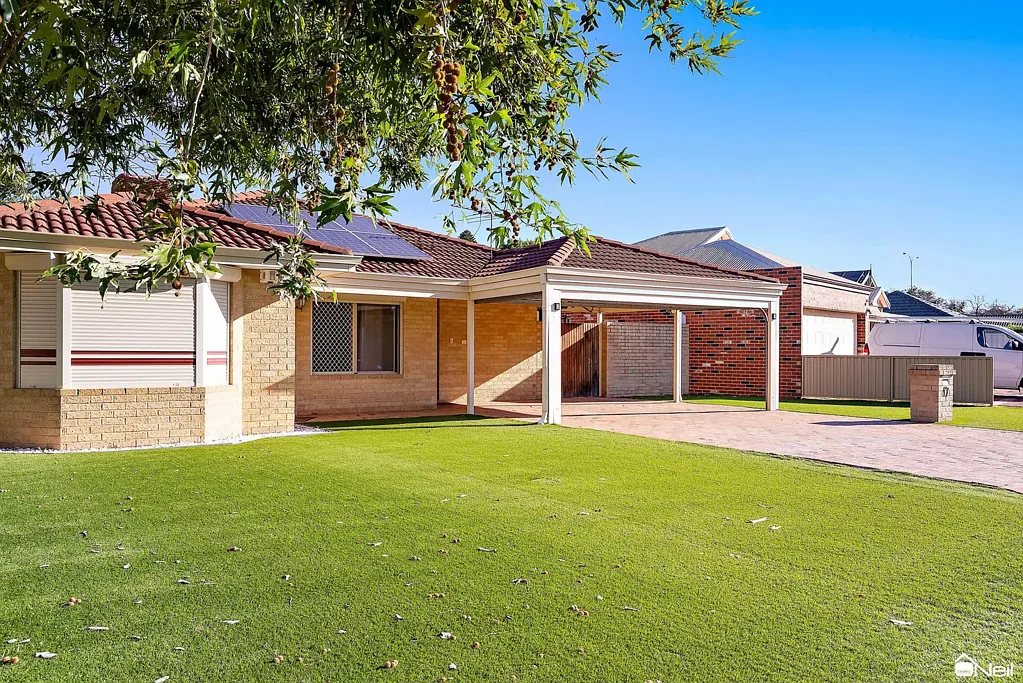17 Davidia Lake Drive, Canning Vale, WA 6155
