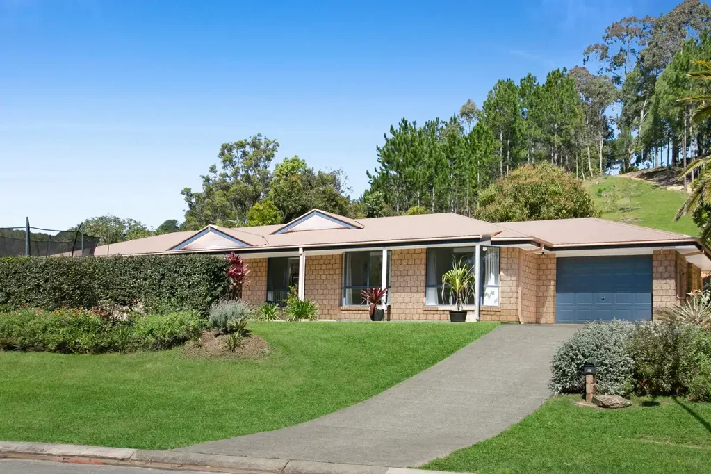 Terranora 4房  Lifestyle Acreage in a Rare Creekside Position