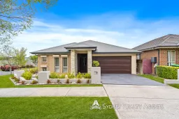 30 Fairbank Drive, Gledswood Hills