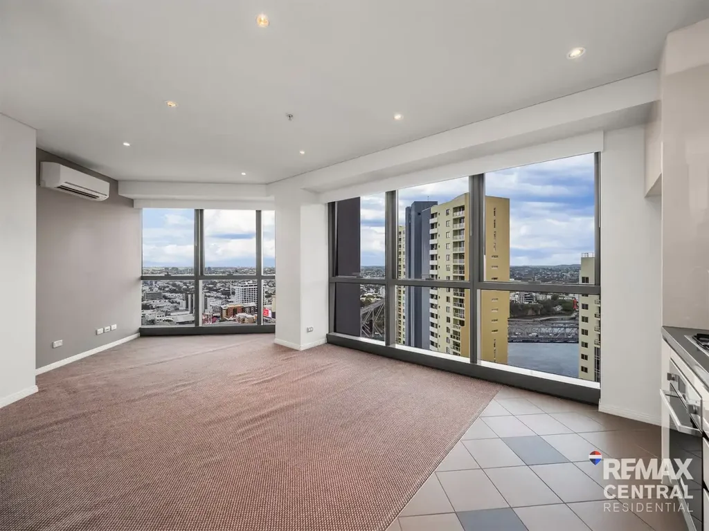 Brisbane City 1 Bedroom Spacious Apartment with Outstanding Views