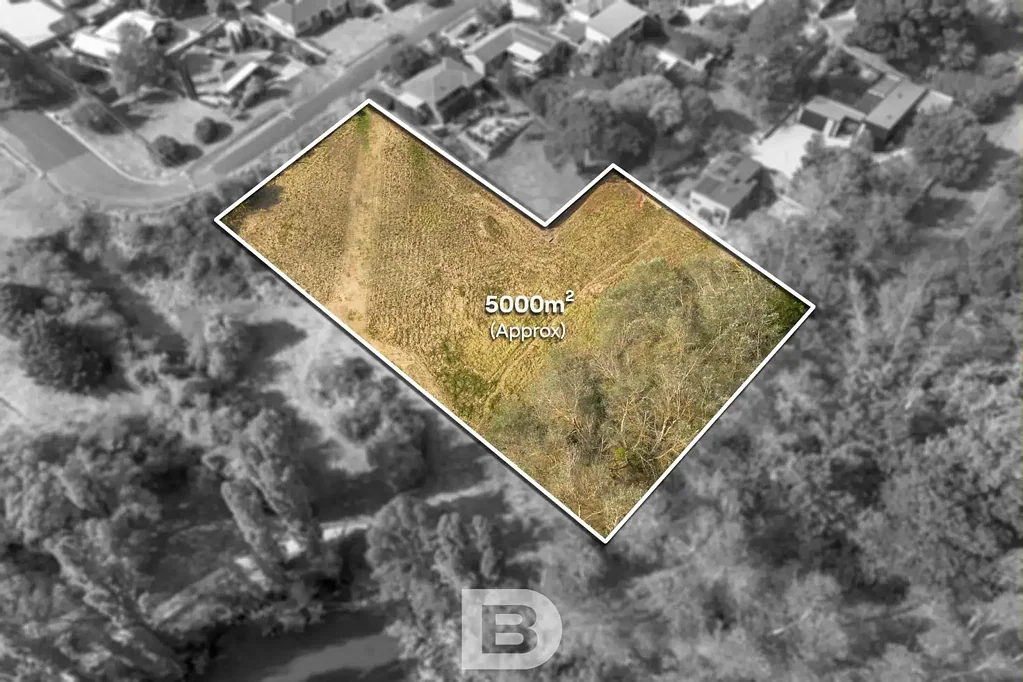 Kyneton Prime opportunity to secure a rare large block in Kyneton - Relax and enjoy the view (approx. 5,000sqm)