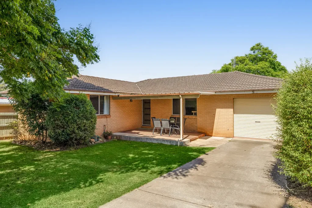 7 Farr Street, Kearneys Spring, QLD 4350