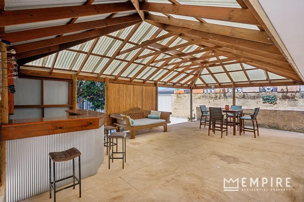 Lake Coogee 4ਬੈੱਡਰੂਮ Space and Comfort Near the Coast!