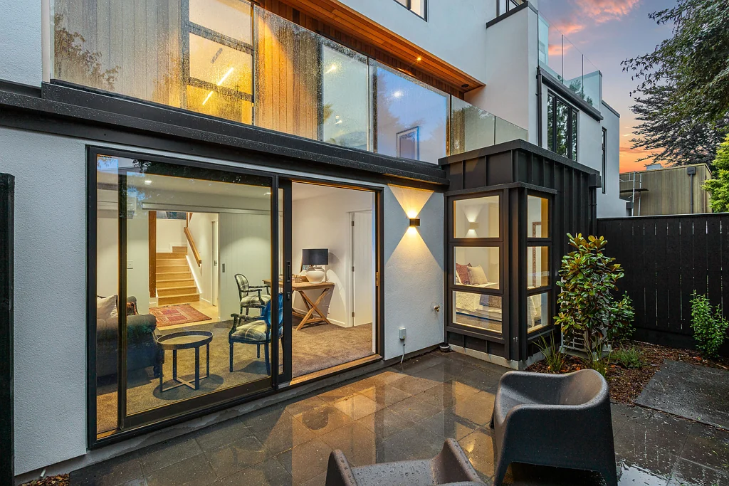 Merivale 4બેડરૂમ Contemporary Living, Parkside - 'IGNORE RV'