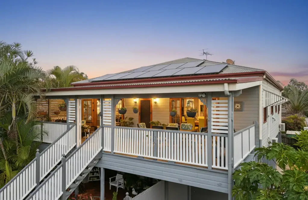 Nudgee 5房  提供豪华、空间与双重居住灵活性的家庭住宅  Statement Family Home Offering Luxury, Space & Dual Living Flexibility