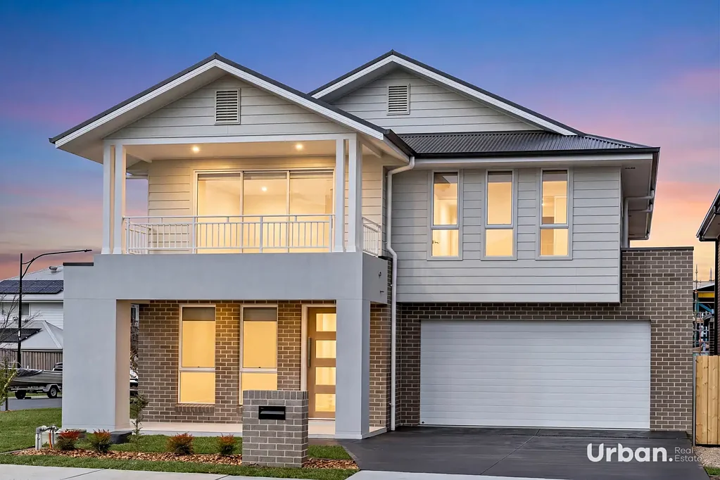 Box Hill 4ਬੈੱਡਰੂਮ Brand New Hampton Style Home built by CASAVIEW HOMES