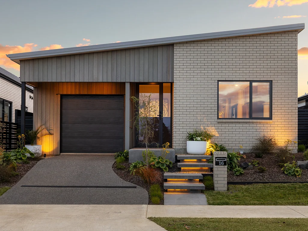 Peacocke 3房  Low-Maintenance Living with Impressive Style