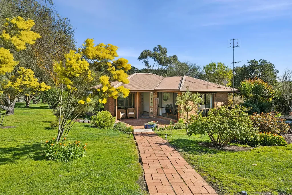 Deans Marsh 3房  CHARMING COUNTRY LIVING IN THE HEART OF DEANS MARSH