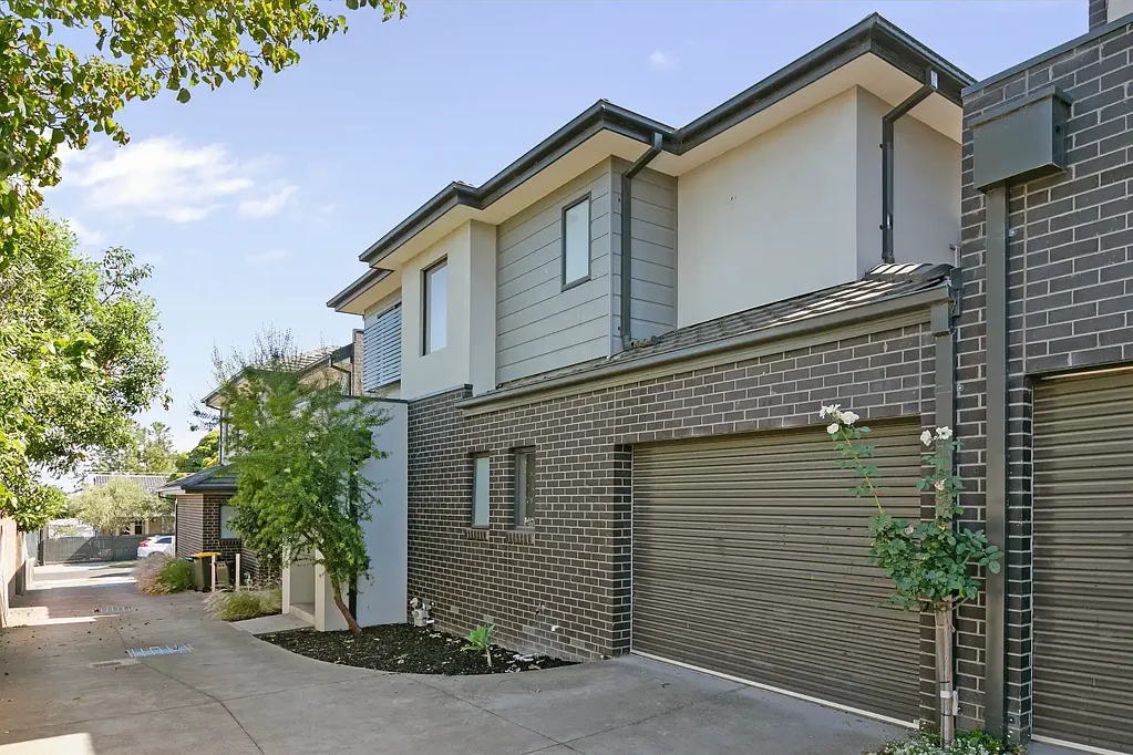 2/22 Sylvester Grove, Preston, VIC 3072