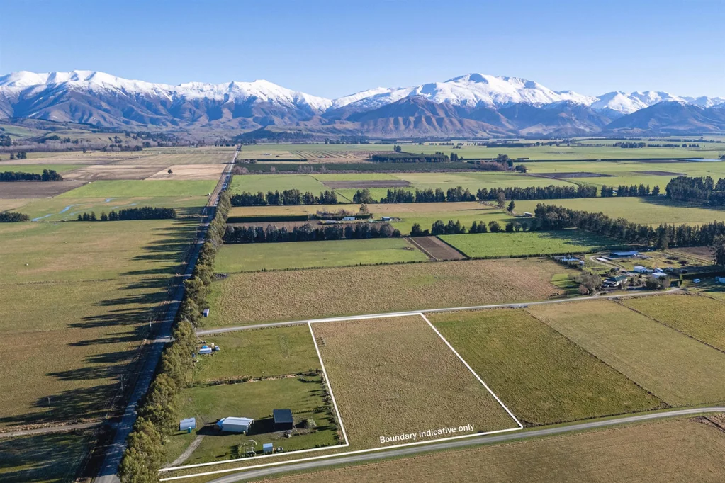 Fairlie  Spectacular Bare Land Opportunity  1.2920 Hectares