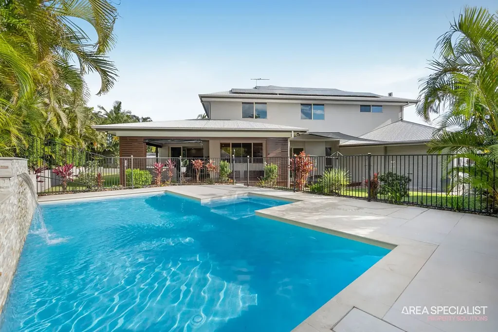 Ormeau 5침실 EXECUTIVE FAMILY LIVING IN PRESTIGIOUS JACOBS RIDGE ESTATE