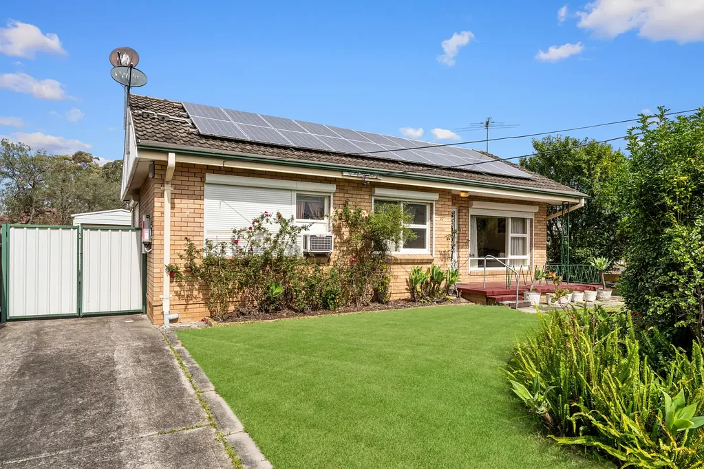 Peakhurst Heights 3ਬੈੱਡਰੂਮ Classic family home with inspiring possibilities