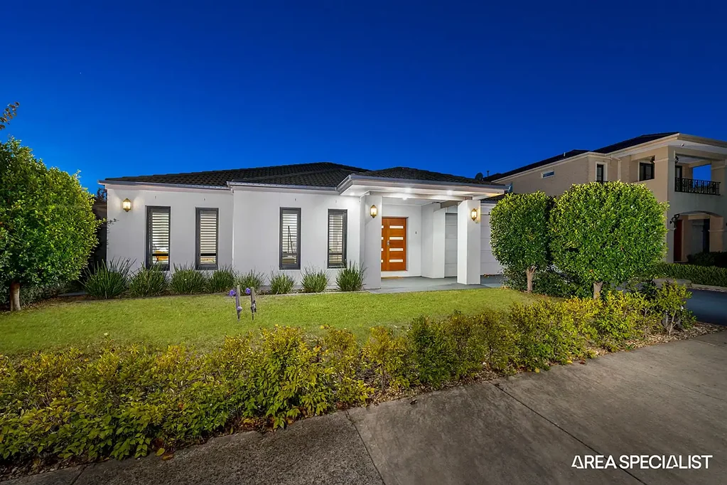 26 Alarah Boulevard, Cranbourne West, VIC 3977