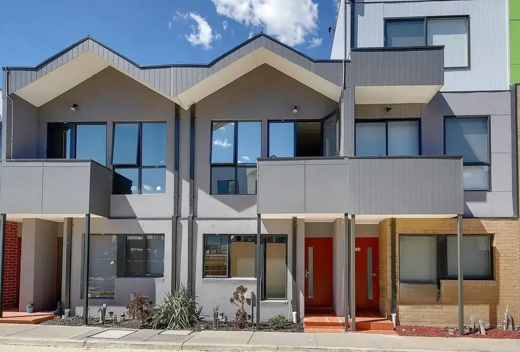 Sleek Townhouse Living in Prime Location