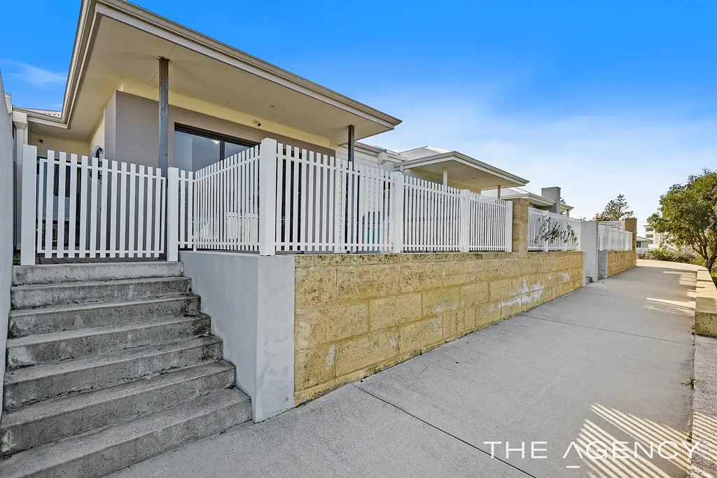12 Rufa Lane, Halls Head, WA 6210
