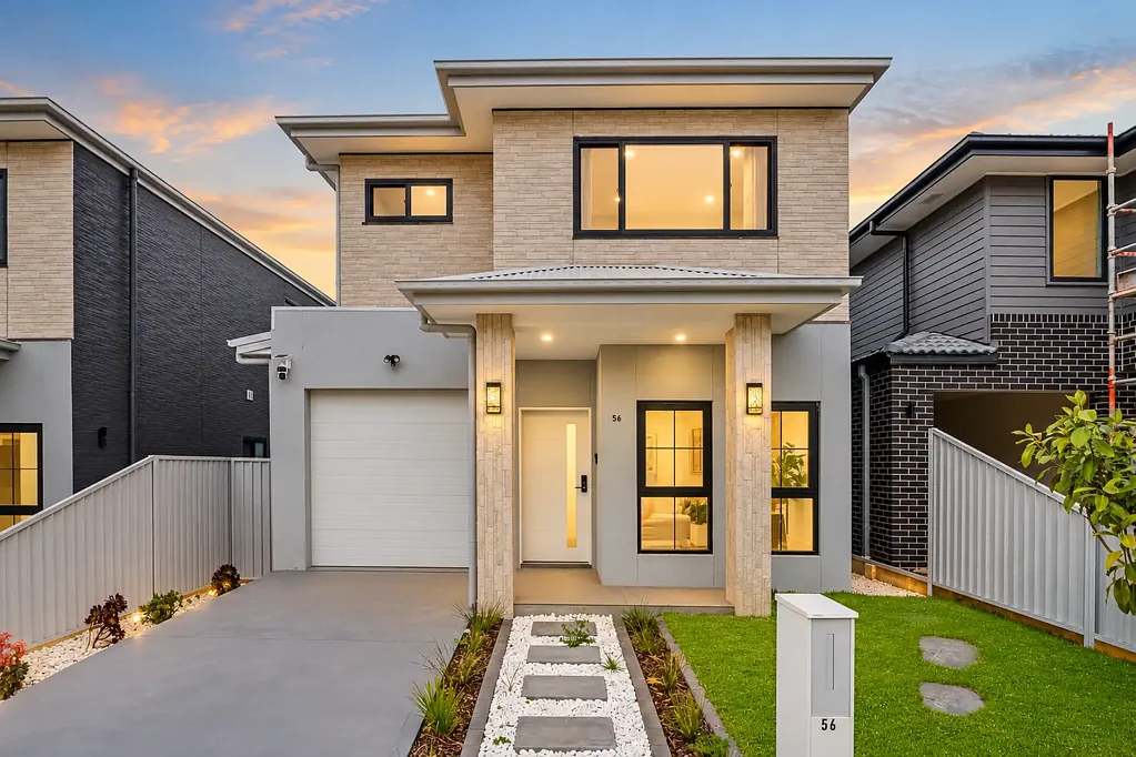 Austral 6 Bedroom Modern Family Living with Self-Contained Granny Flat