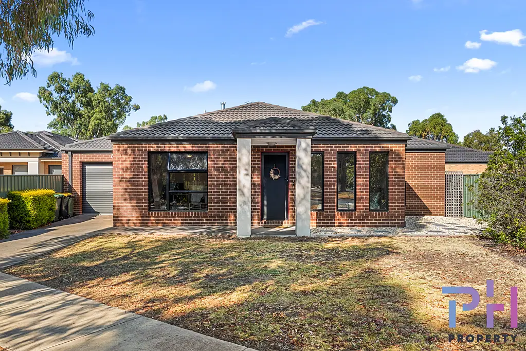 33 Caulfield Drive, Ascot, VIC 3551