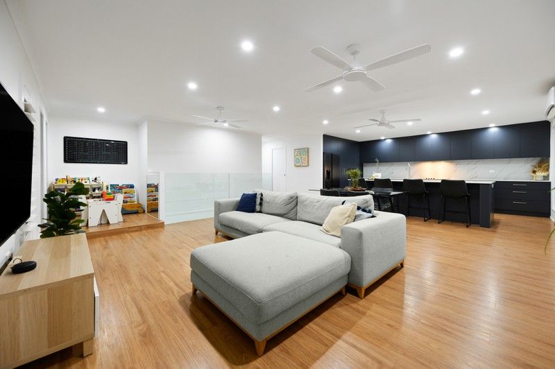 58 SLATYER AV, BUNDALL QLD 4217, 0 침실, 0 욕실, House