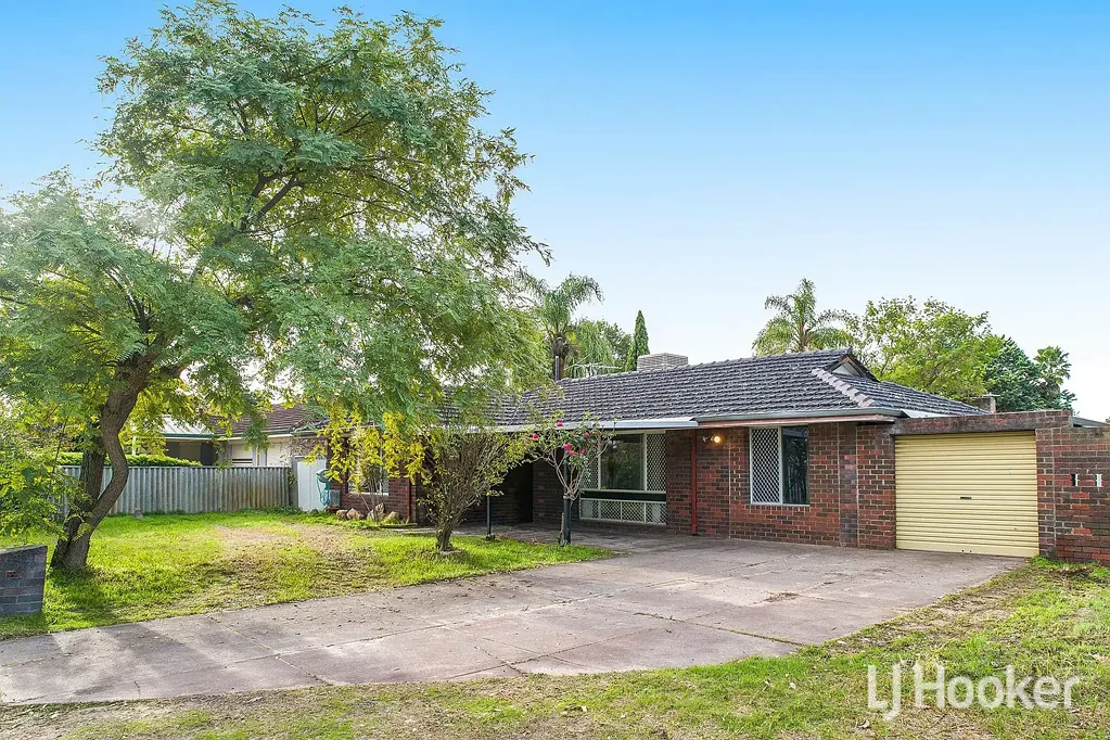 Thornlie 4Phòng ngủ Opportunity Knocks – Spacious Corner Block with Huge Potential