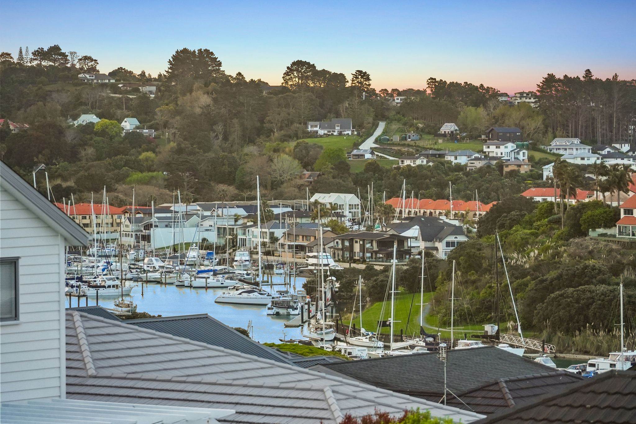 52 Resolution Drive, Gulf Harbour, photo 16