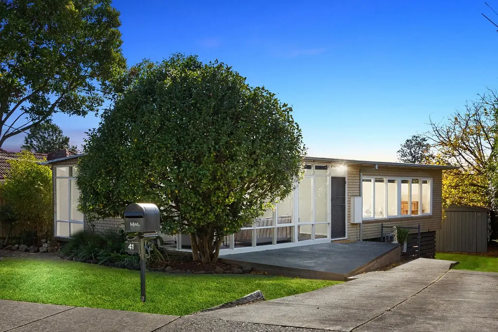 FAMILY COMFORT IN THE HEART OF FERNTREE GULLY
