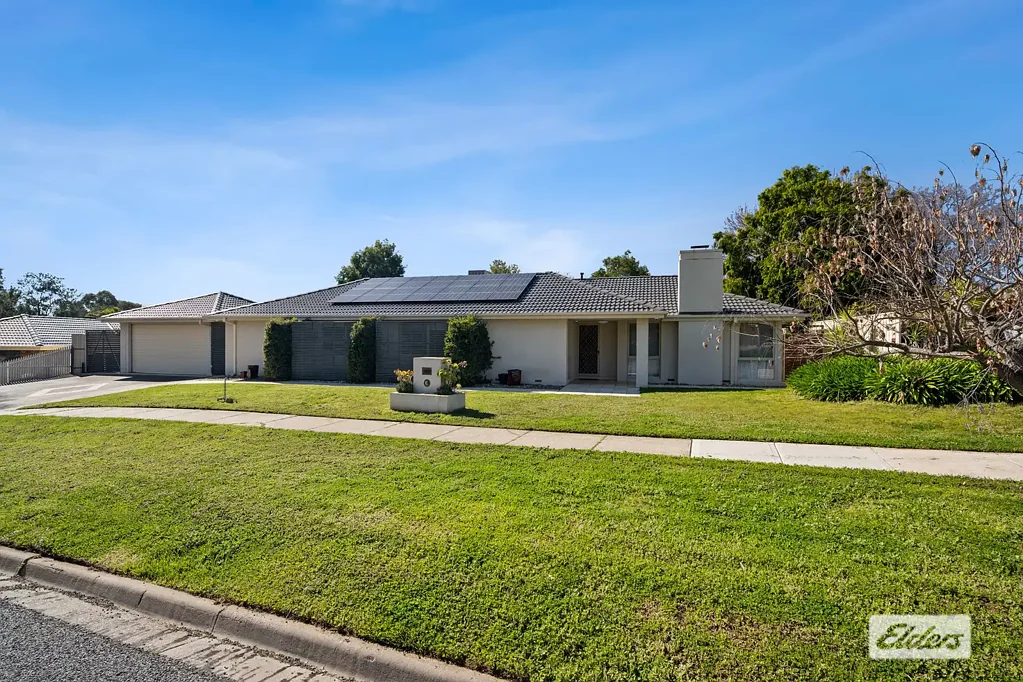 Wodonga 5房  Flexible Family Living with a Private Self-Contained Suite