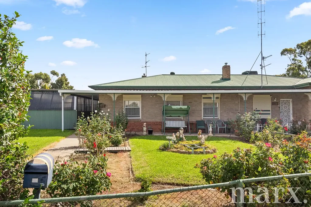 Angaston 3ห้องนอน Affordable Maisonette on a large corner allotment…