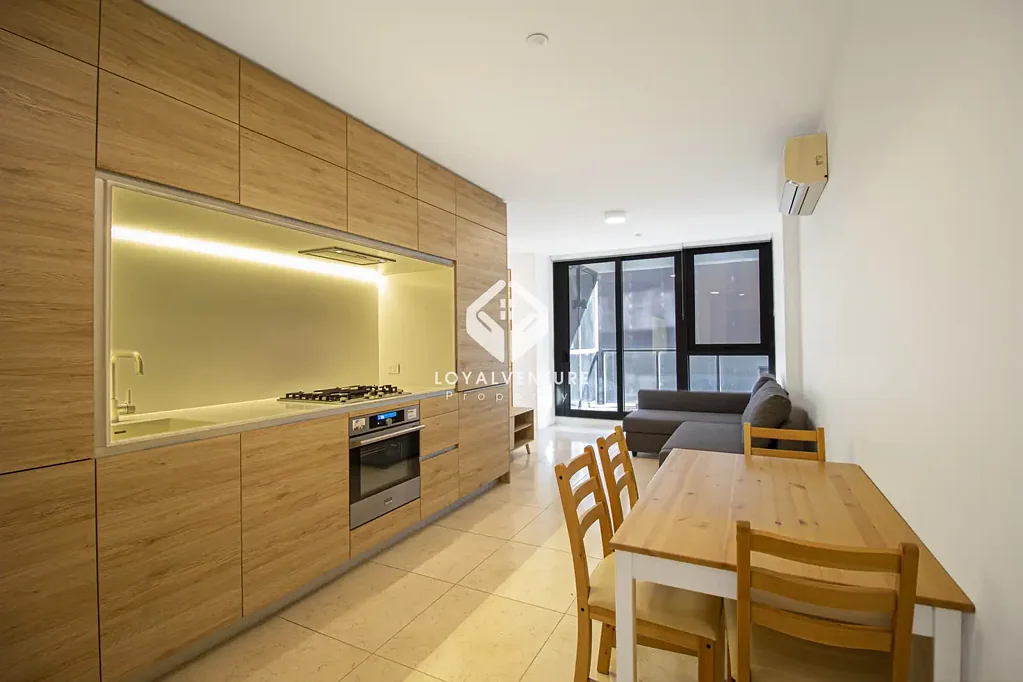 Stunning City Life at Queens Domain - Furnished