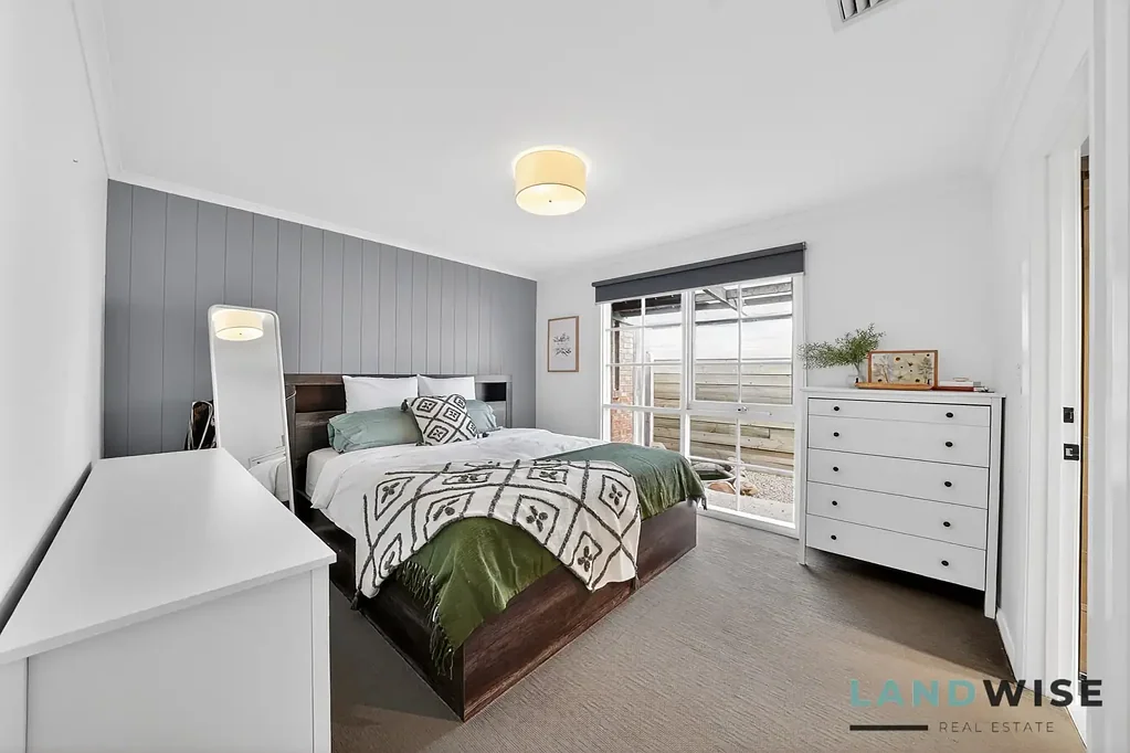 Bacchus Marsh 3Kwarto Spacious Family Living with Exceptional Investment & Subdivision Potential (STCA)