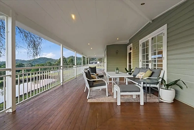 Mount Hunter 4Moenga Timeless Heritage Charm on 30 Acres with Spectacular Mountain Views