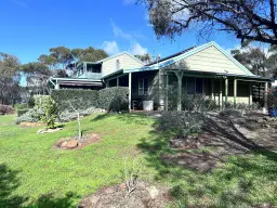 225 Horseshoe Rd, Coondle