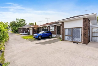 2/74 Wellington Street, Howick, Manukau City