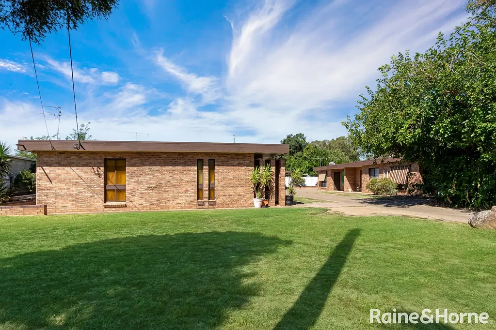 2/272 Fernleigh Road, Ashmont, NSW 2650