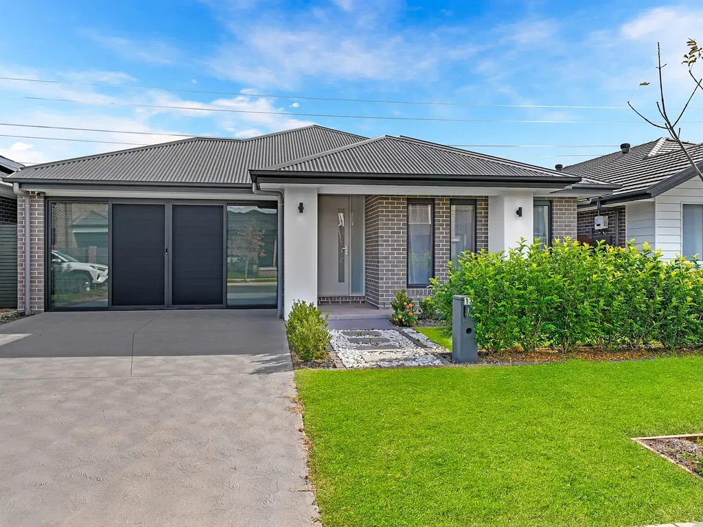 13 Timbs Way, Catherine Field, NSW 2557