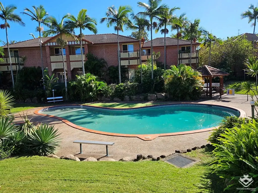 Bundall 3 Bedroom Character-Filled Townhouse in Prime Bundall Location – Resort-Style Living & Strong Investment