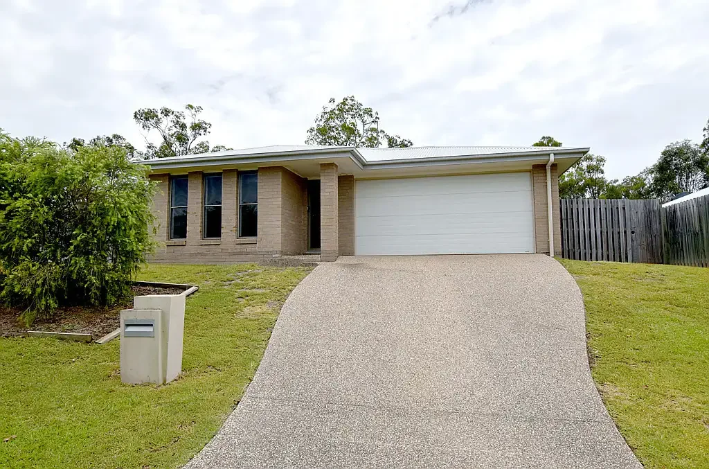 MODERN OPEN PLAN HOME