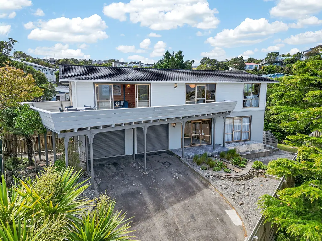 14 Laburnum Grove, Maungaraki, Lower Hutt, Wellington