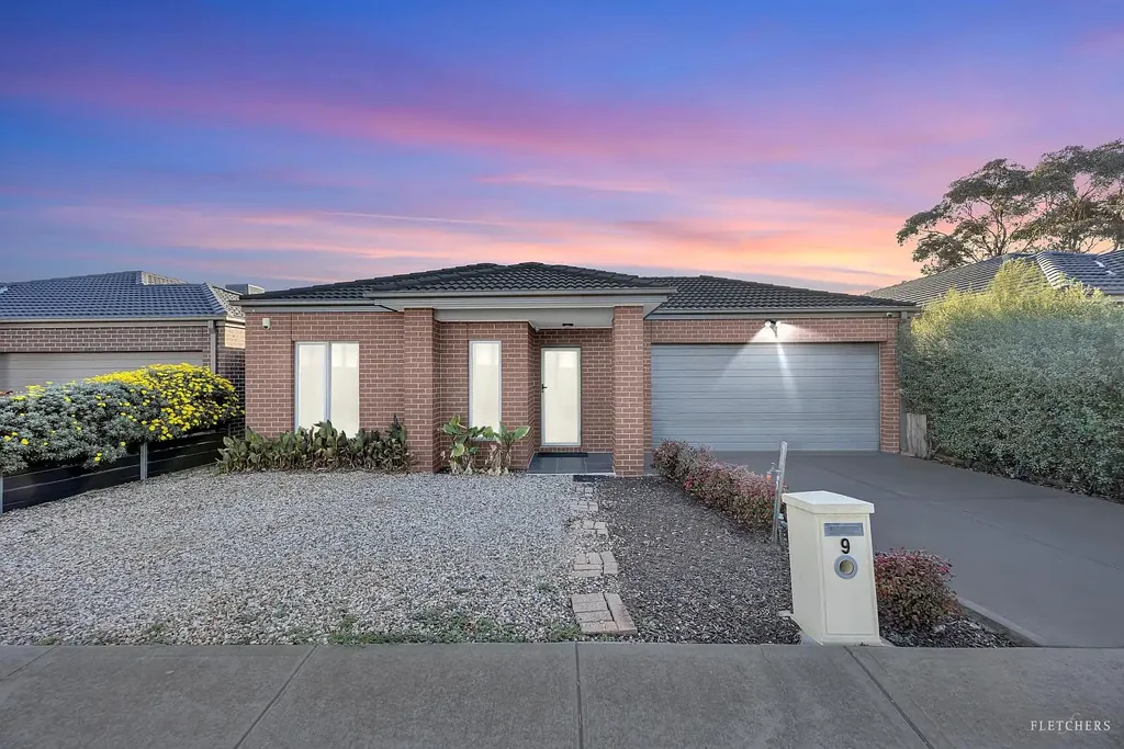 9 Licina Road, Brookfield, VIC 3338