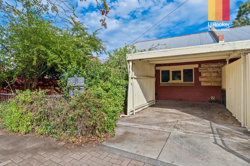 Updated 2 Bedroom Home in Quiet Street - 6 Month Lease!