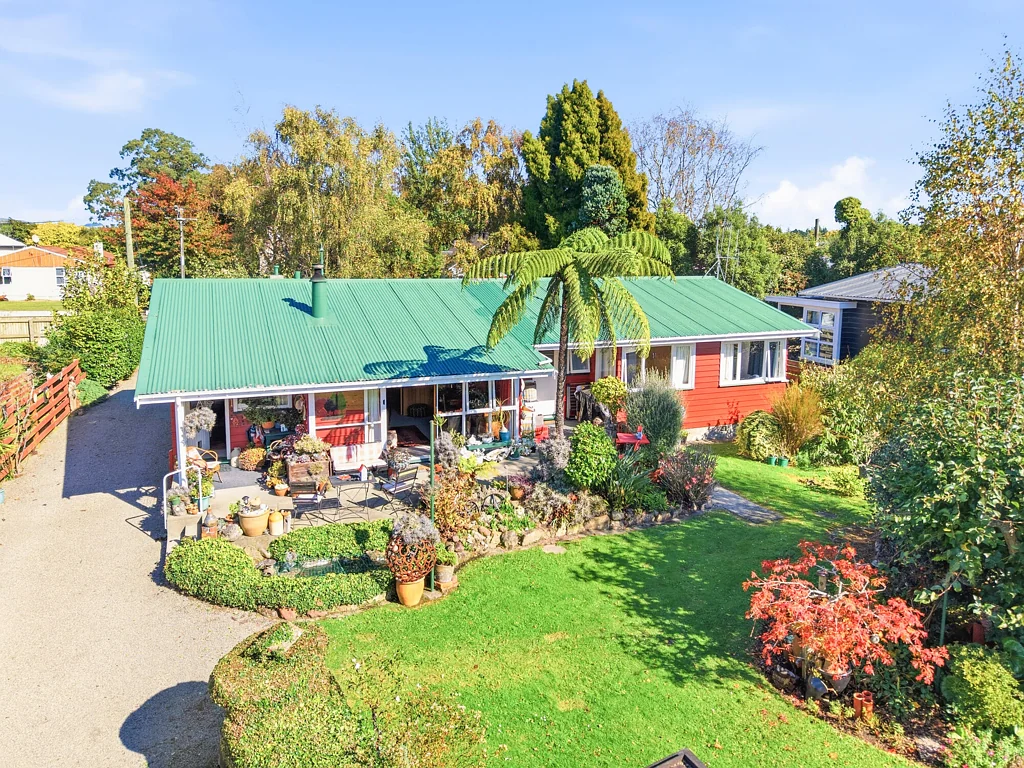 Pahiatua 3房  First Time on the Market - A Home with HEART!!