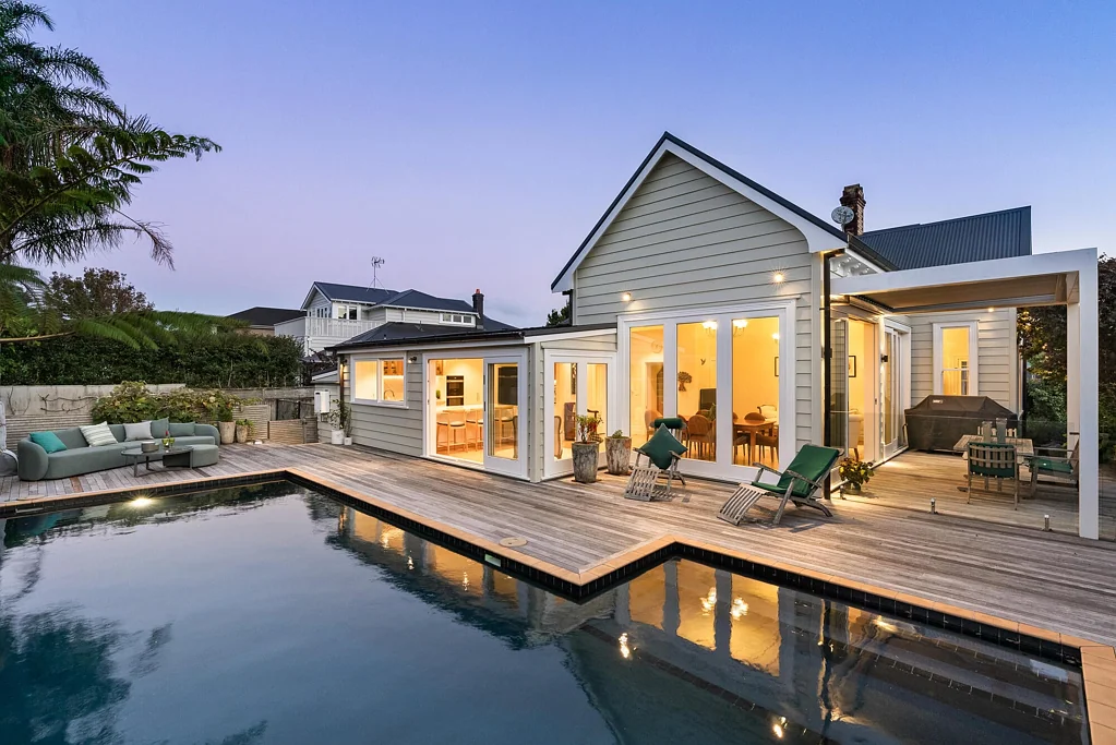 Epsom 5Moenga Grammar Zone - character, quality & family living