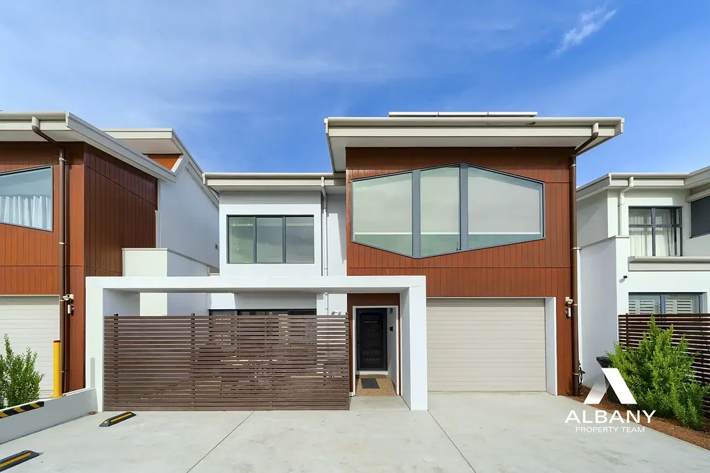 Executive Fully Furnished Apartment - Middleton Beach