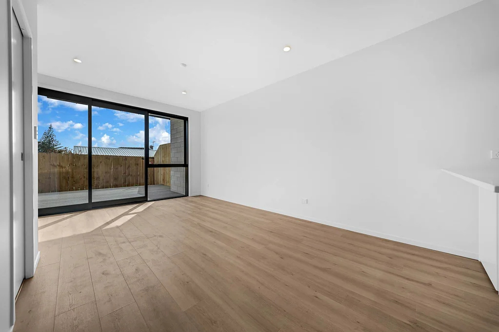 Favona 2房  Designer Townhouse: 2 Beds, Study & Carpark