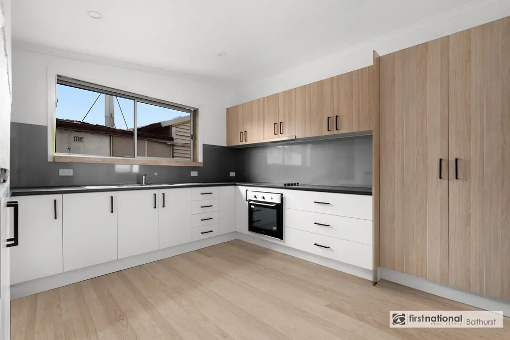 Bathurst 4房  CBD living with character to spare