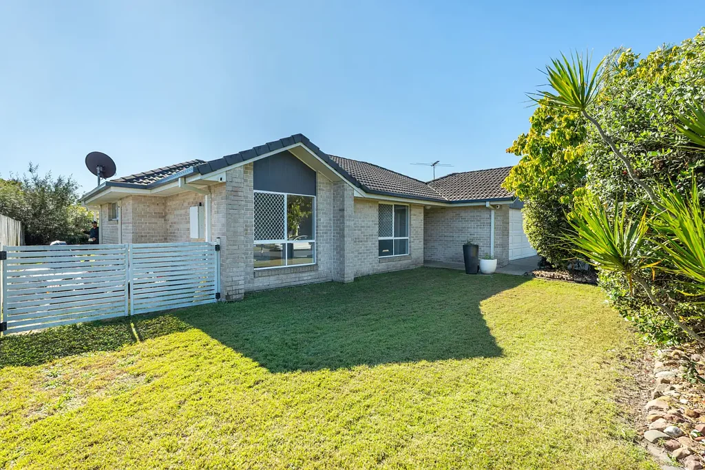 12 Pristine Place, Ningi, QLD 4511