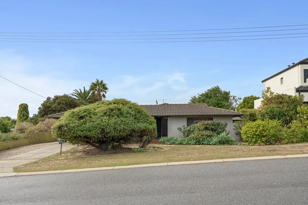6 Kebroyd Way, Kallaroo, WA 6025
