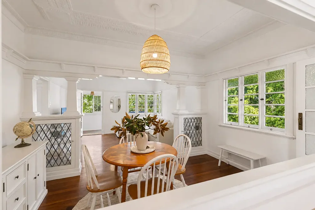 Hope Island 4 Slaapkamer Classic Queensland Charm With An Acreage Lifestyle Like No Other